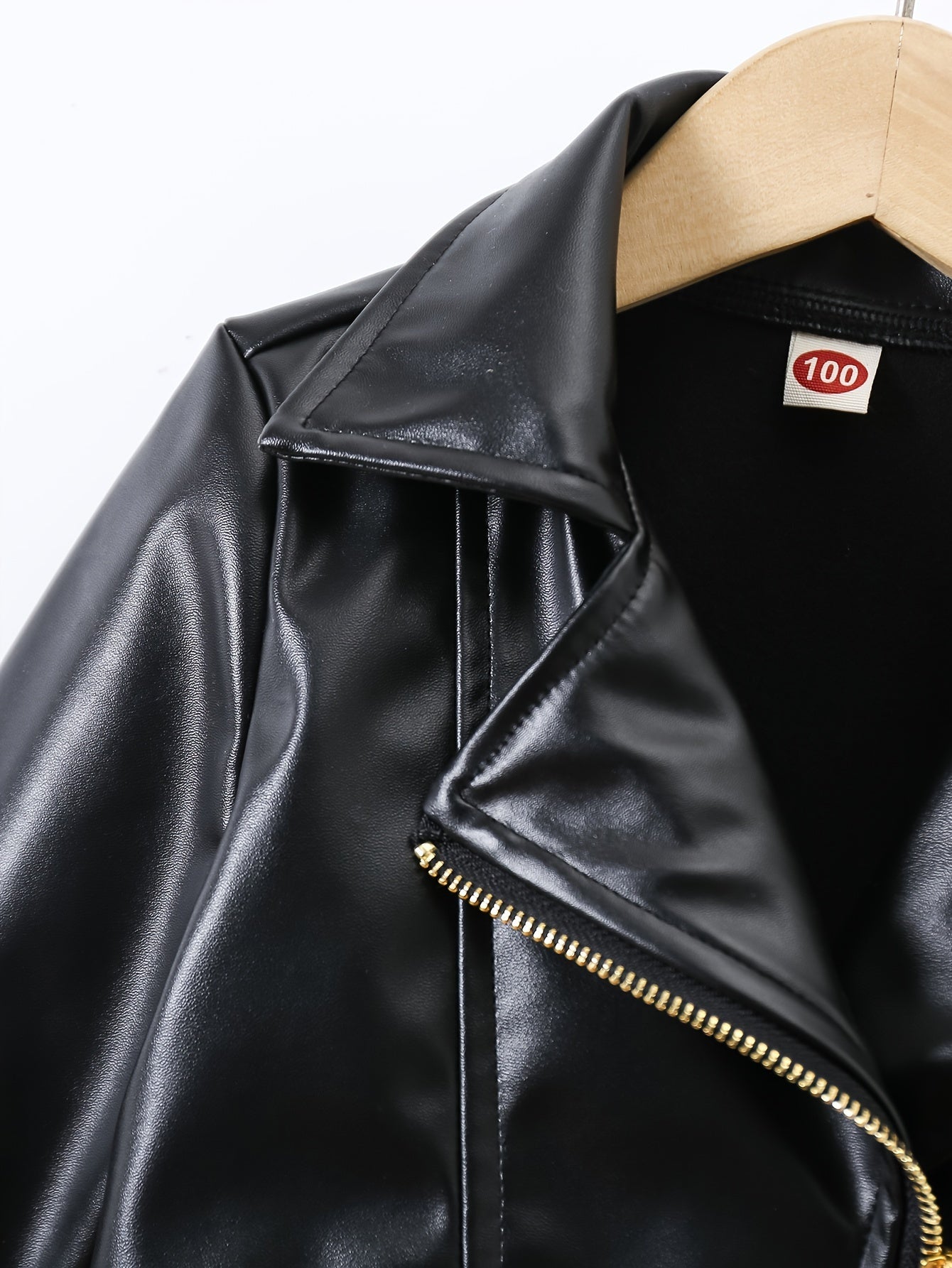 Chaqueta infantil de cuero negro de lujo, ideal para el invierno 🖤✨