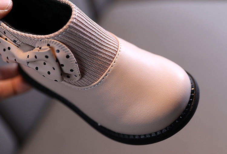 حذاء بناتي أنيق بتصميم عصري مع ربطة جانبية منقّطة