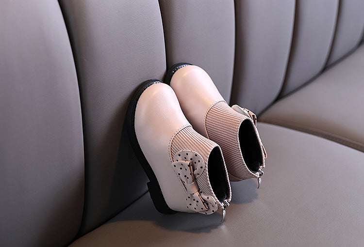 حذاء بناتي أنيق بتصميم عصري مع ربطة جانبية منقّطة