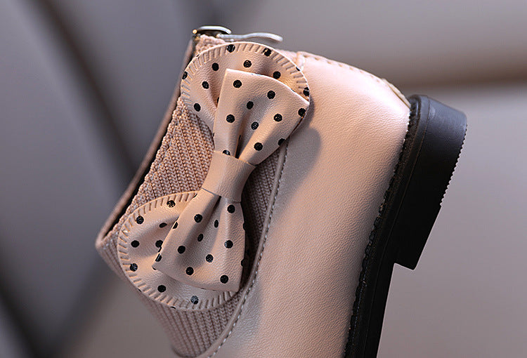 حذاء بناتي أنيق بتصميم عصري مع ربطة جانبية منقّطة