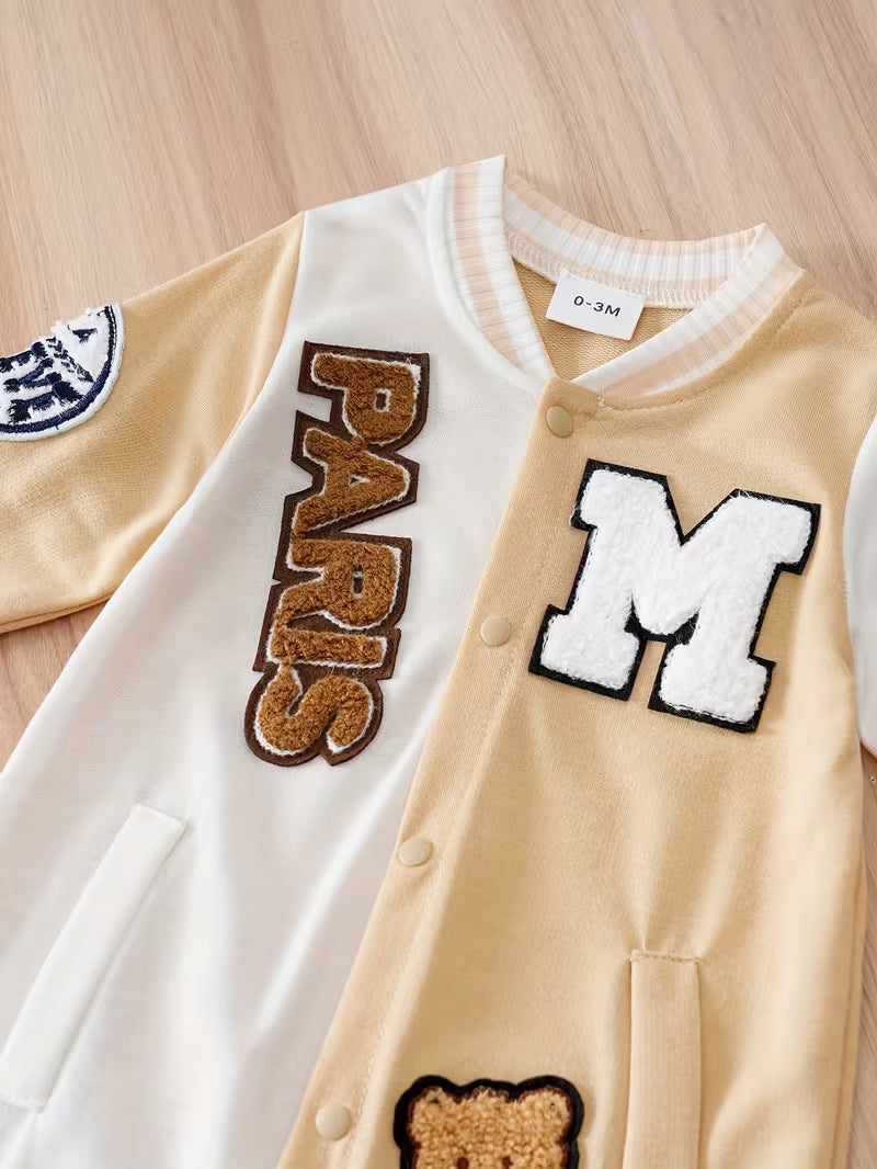 Mono de una sola pieza con botones frontale