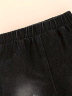 Conjunto de 2 piezas: camisa y pantalón con diseño clásico