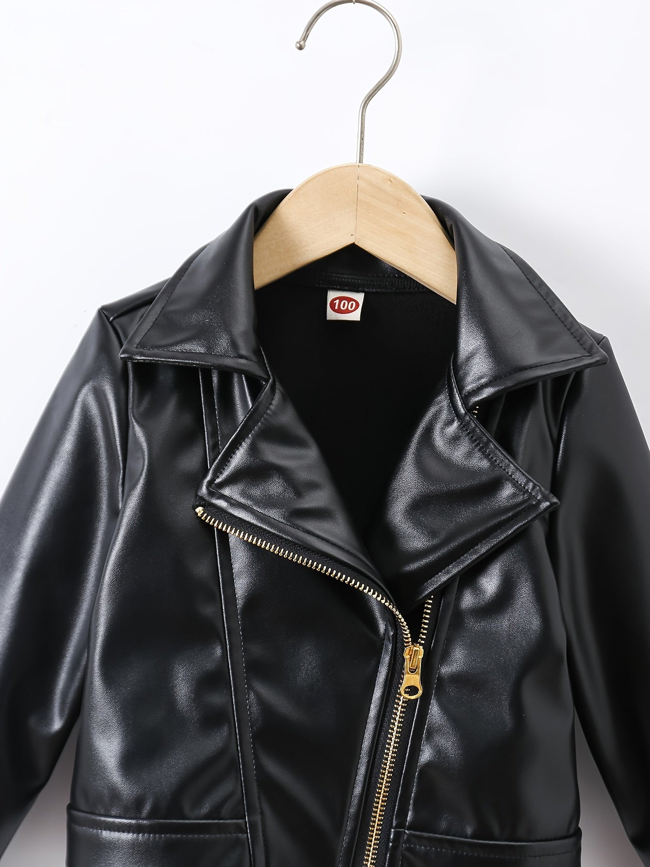 Chaqueta infantil de cuero negro de lujo, ideal para el invierno 🖤✨