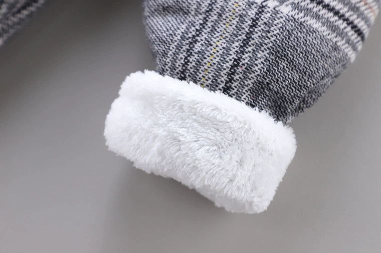 Conjunto de 3 piezas: chaqueta, pantalón y sudadera acolchada, ideal para el invierno.