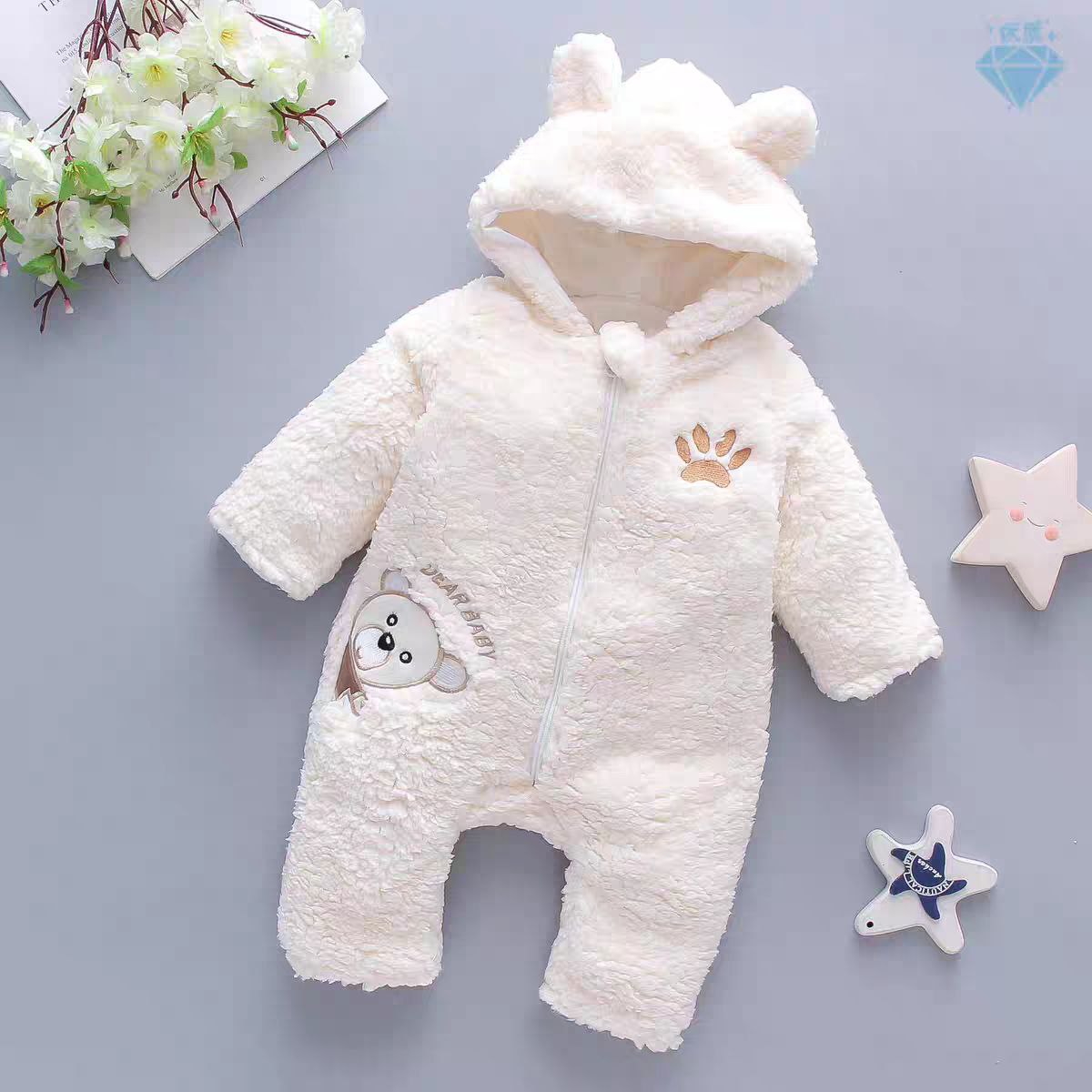 Conjunto de invierno “Teddy Bear” con diseño cómodo para niños.