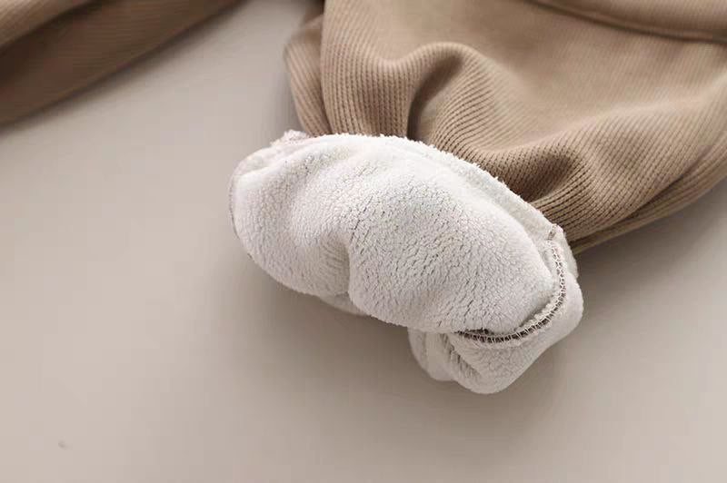 Conjunto de 3 piezas para niños: chaqueta, camiseta interior y pantalón con bordado de osito