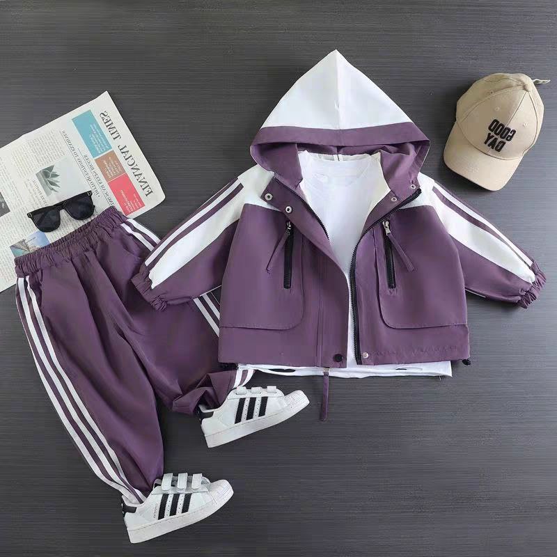 طقم رياضي أنيق من قطعتين بلمسة عصرية