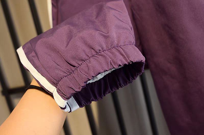 طقم رياضي أنيق من قطعتين بلمسة عصرية