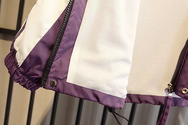 طقم رياضي أنيق من قطعتين بلمسة عصرية