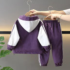 طقم رياضي أنيق من قطعتين بلمسة عصرية