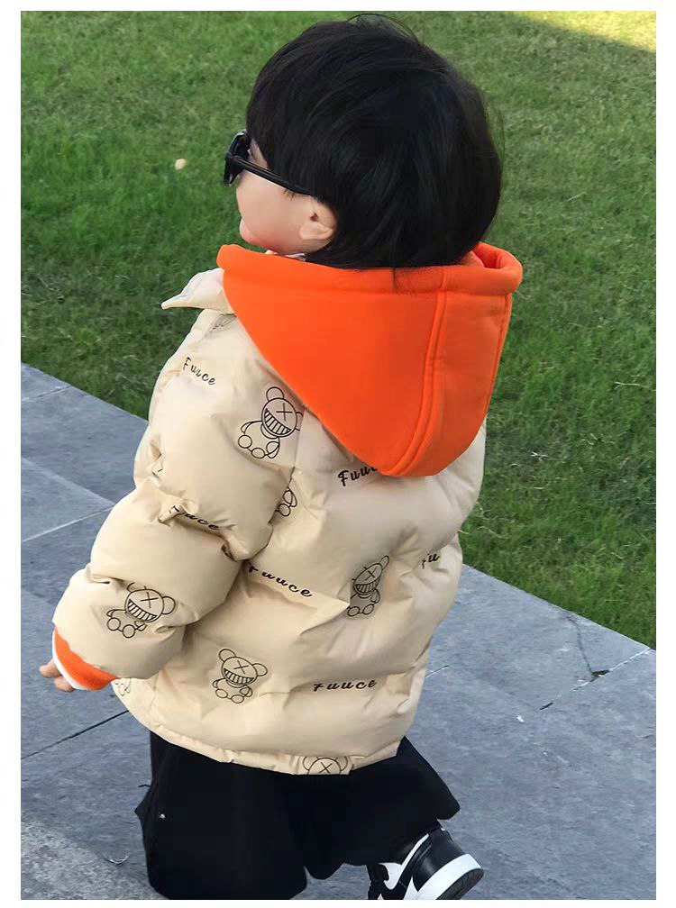 Chaqueta acolchada con estampado de oso