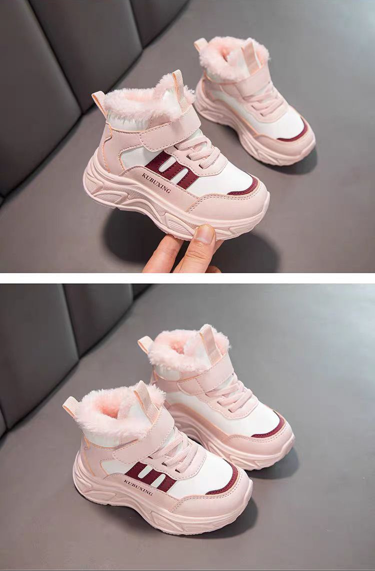 حذاء شتوي أنيق بطانة فرو دافئة وناعمة مناسب للشتاء