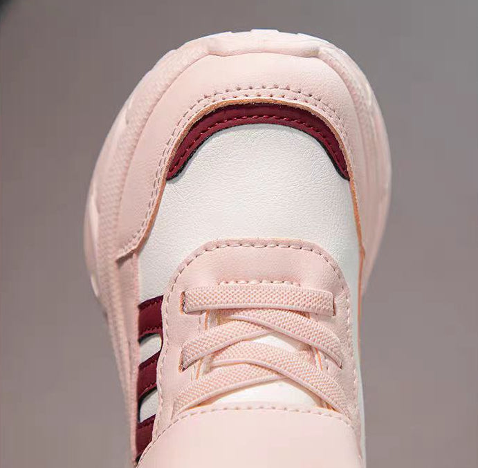 حذاء شتوي أنيق بطانة فرو دافئة وناعمة مناسب للشتاء