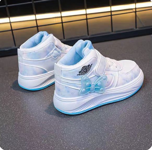 حذاء رياضي للبنات بتصميم عصري