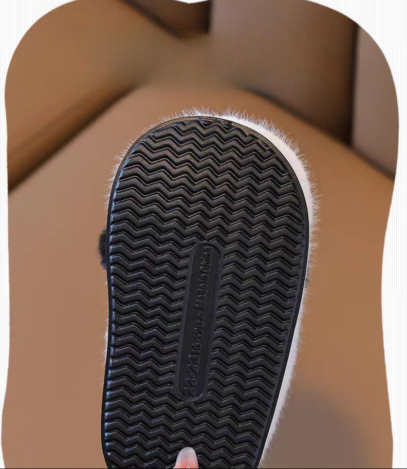 شبشب شتوى دافئ بتصميم باندا