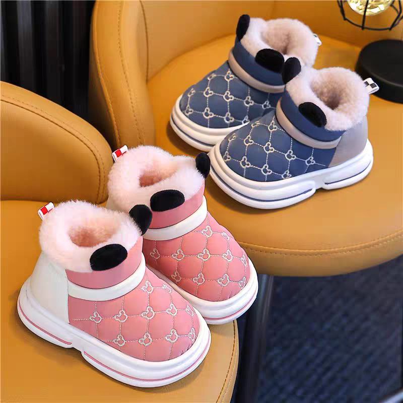 حذاء شتوي دافئ بتصميم عصري