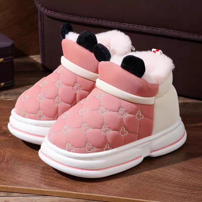 حذاء شتوي دافئ بتصميم عصري