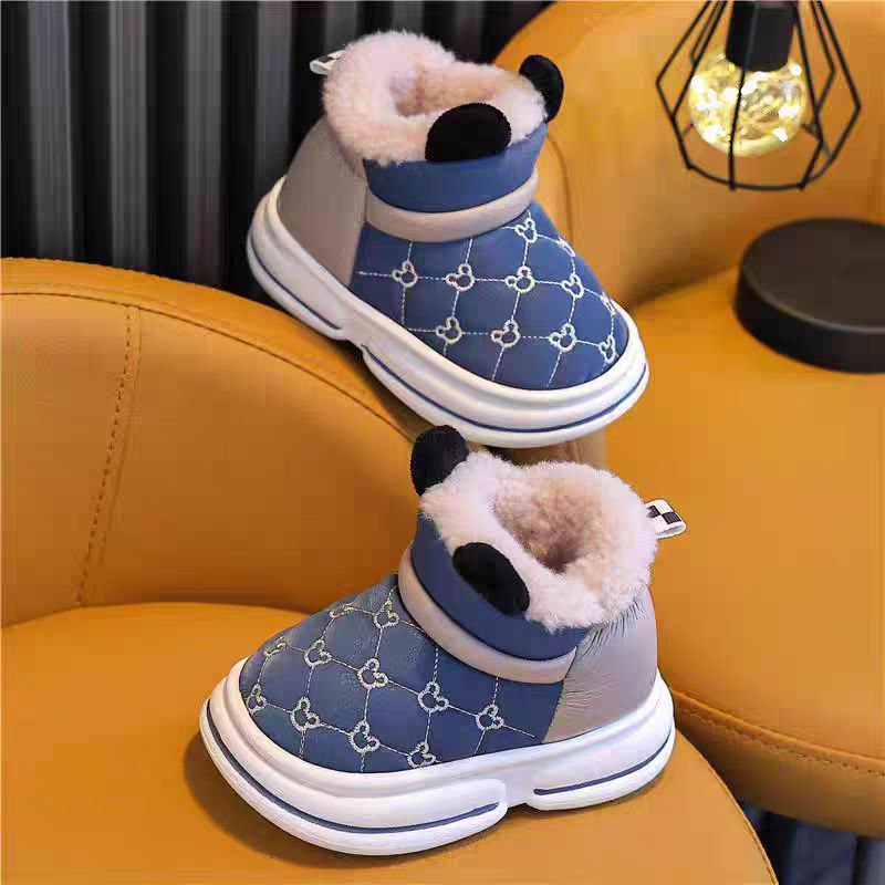 حذاء شتوي دافئ بتصميم عصري