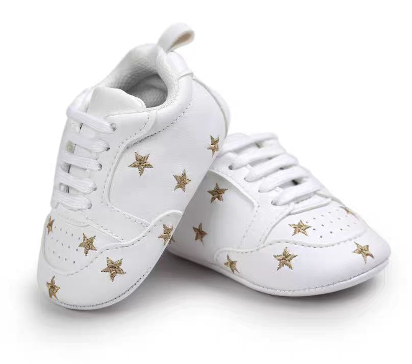 حذاء الرضع بتصميم مطرّز بنجوم