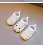 حذاء الرضع بتصميم مطرّز بنجوم