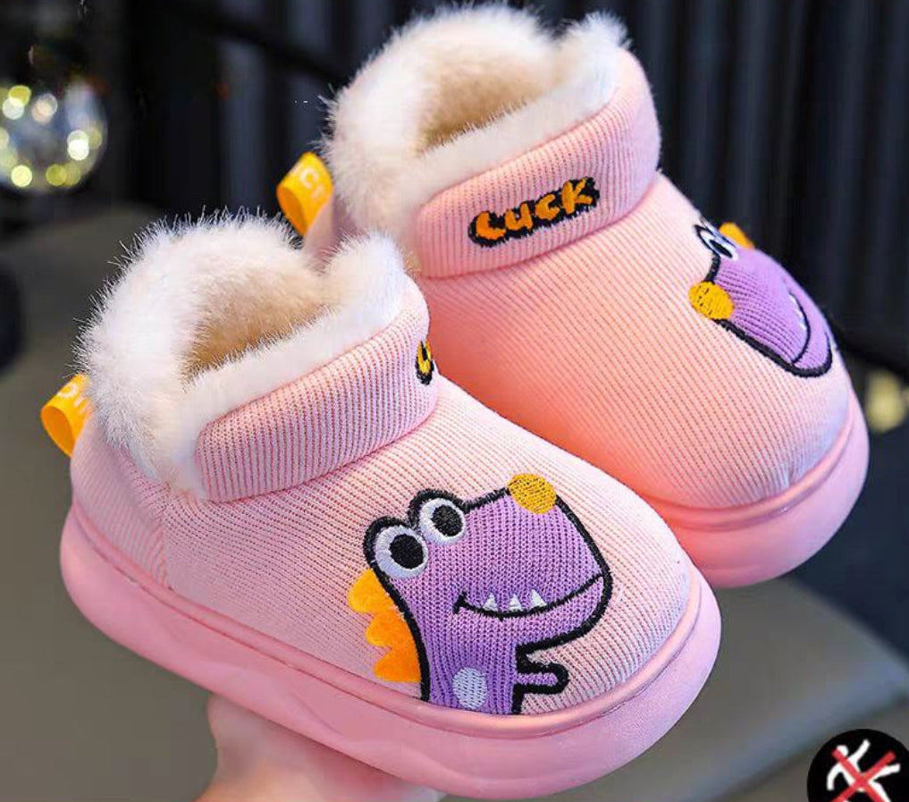 حذاء شتوي مبطّن بتصميم ديناصور