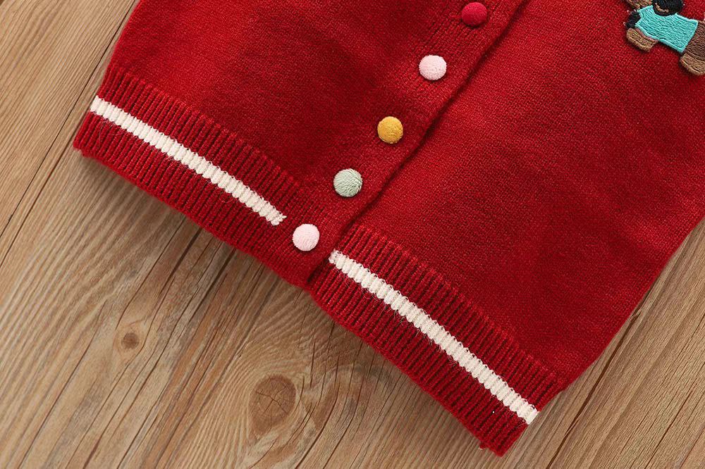 Vestido de invierno de una sola pieza con diseño clásico.