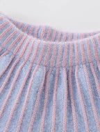 Vestido de tejido tejido suave con textura cómoda.