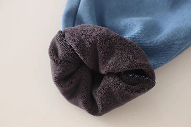 Conjunto de 3 piezas: camiseta de algodón, chaqueta de punto y pantalón vaquero