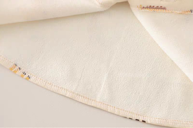 Conjunto de 3 piezas: camiseta de algodón, chaqueta de punto y pantalón vaquero