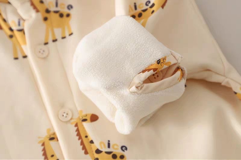 Conjunto de 3 piezas: camiseta de algodón, chaqueta de punto y pantalón vaquero