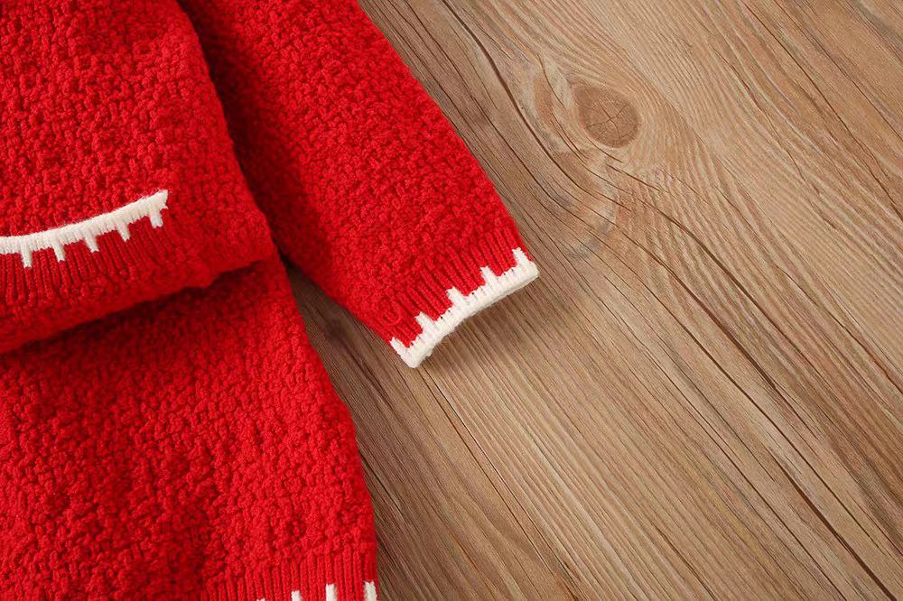 Conjunto de 2 piezas: suéter suave y falda a juego.