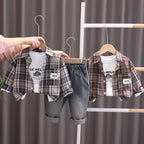 Conjunto de 3 piezas: camisa de cuadros, camiseta interior y pantalón vaquero