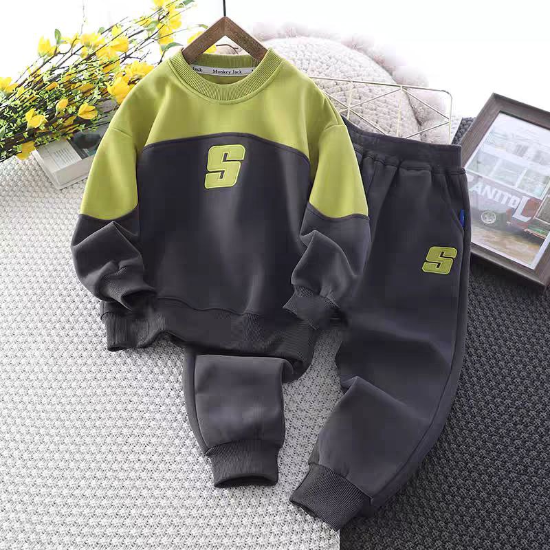 Conjunto de 2 piezas: sudadera y pantalón con diseño deportivo