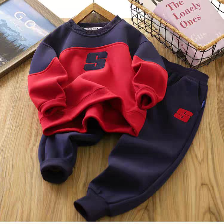 Conjunto de 2 piezas: sudadera y pantalón con diseño deportivo