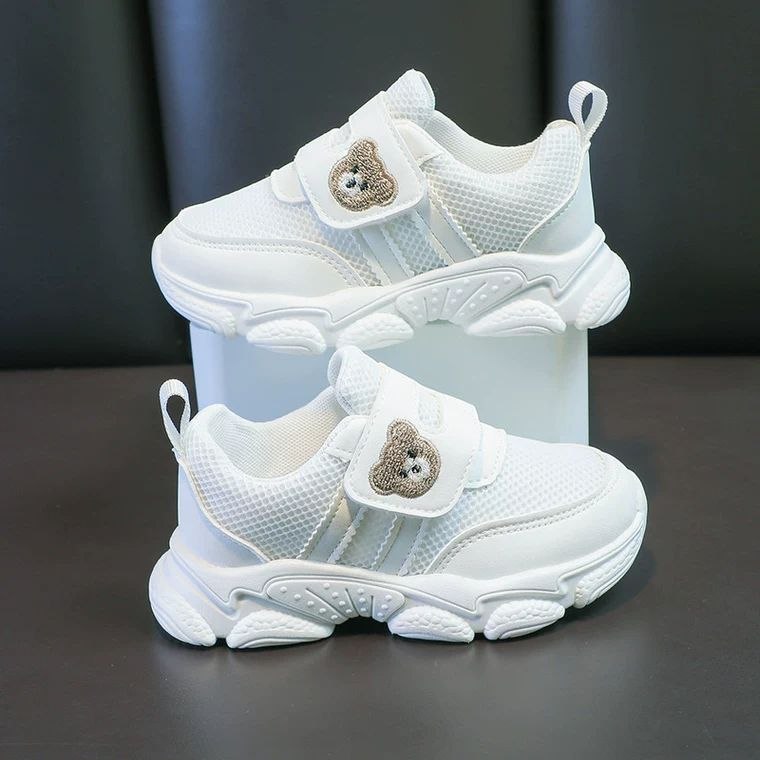 حذاء رياضي ابيض للاطفال