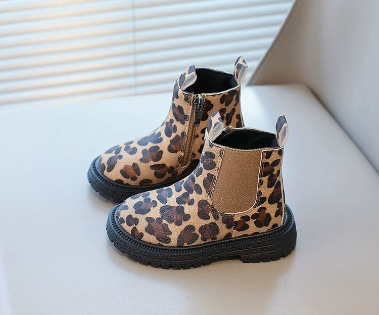 حذاء شتوي بطبعة جلد النمر