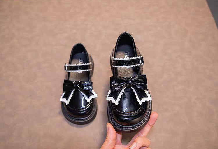 حذاء بناتي أنيق بتصميم فيونكة جذابة