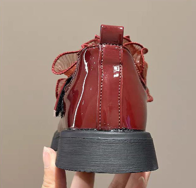 حذاء بناتي بتصميم كلاسيكي لامع