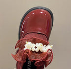 حذاء بناتي بتصميم كلاسيكي لامع