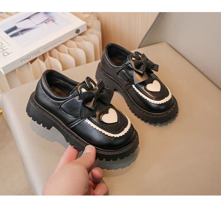 حذاء أنيق كلاسيكي بتصميم فيونكة أمامية