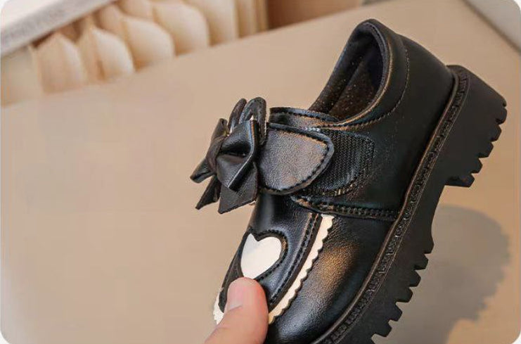 حذاء أنيق كلاسيكي بتصميم فيونكة أمامية