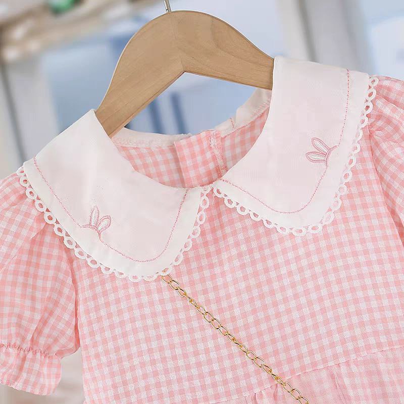 Vestido de verano de ensueño: suavidad en tonos pastel y elegancia de princesa.