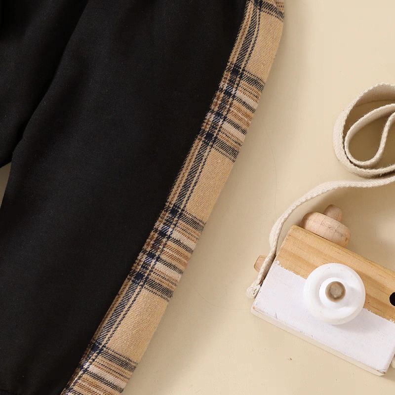 Conjunto infantil de invierno elegante con diseño de osito clásico y estampado de cuadros