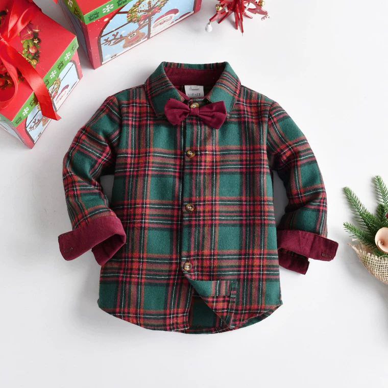 Conjunto de invierno para niño: Estilo clásico con tirantes y pajarita