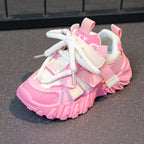 حذاء وردي بتصميم رياضي عصري للبنات