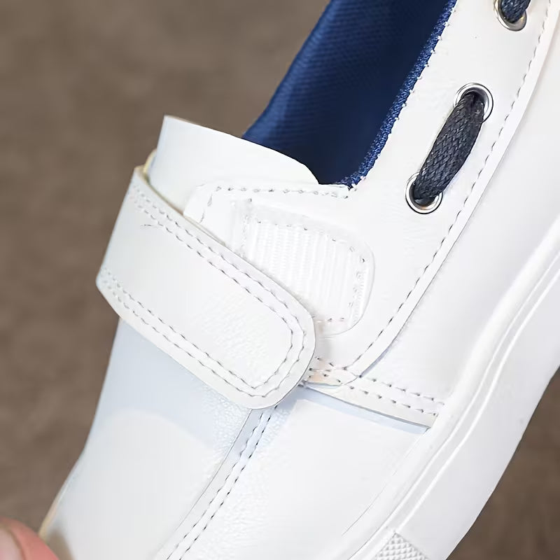 حذاء كلاسيكي بتصميم عصري