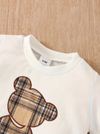 Conjunto infantil de invierno elegante con diseño de osito clásico y estampado de cuadros