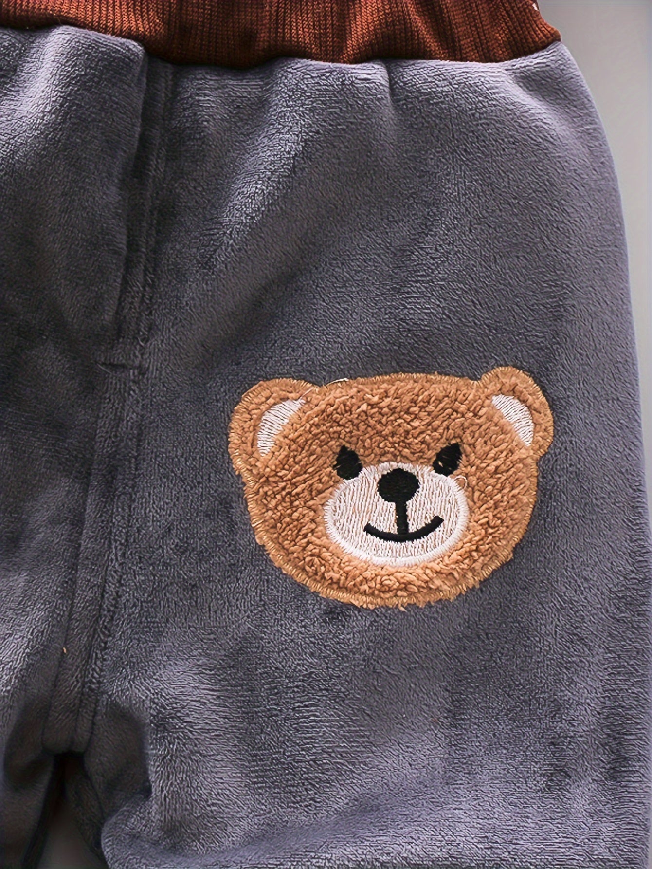 Conjunto infantil de 3 piezas con bordado de osito cálido para invierno