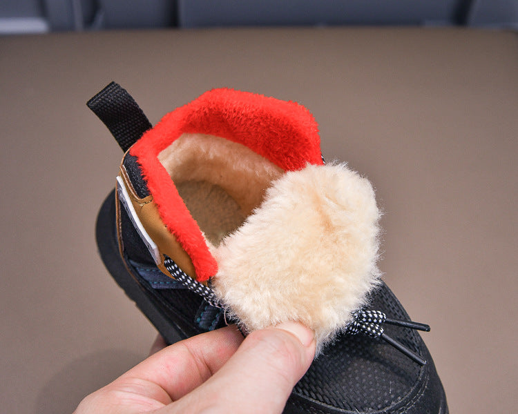 حذاء شتوي دافئ بتصميم عصري