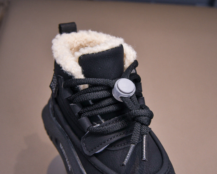 حذاء شتوي دافئ بطانة فرو فاخرة مناسب لفصل شتاء